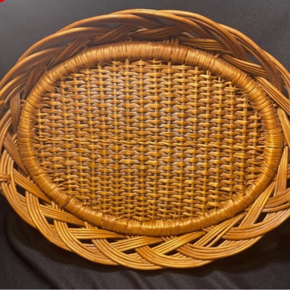 Vintage Oval Wicker Serving Tray Basket With Handles, 17x12 inches - Picture 2 of 10